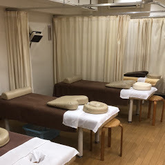 横浜・日吉にある不妊治療専門整体院の施術室